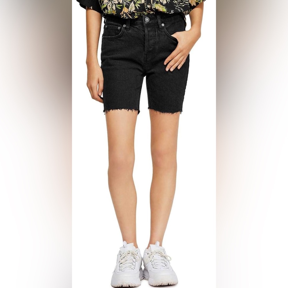 Free People — Avery Cutoff Bermuda Jean Shorts – Size 26, Black Ash